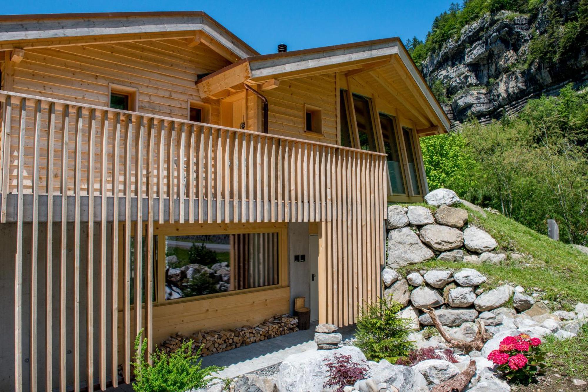 Huettenhotel Husky Lodge Muotathal Exterior photo