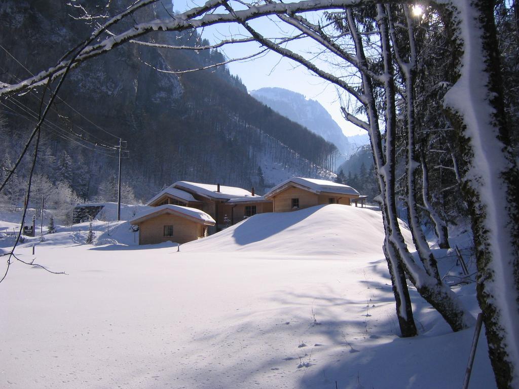 Huettenhotel Husky Lodge Muotathal Exterior photo